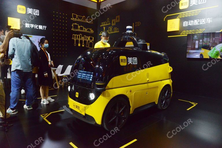 美团自动配送车和智能配送站，2022北京服贸会
