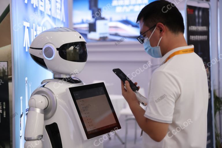 服务型机器人，2023北京国际服务贸易会