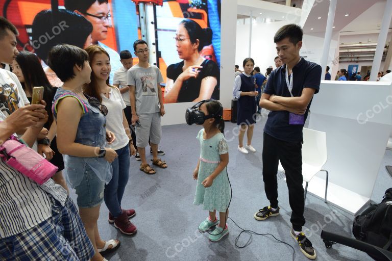 VR技术 儿童 2017年世界机器人大会 科技