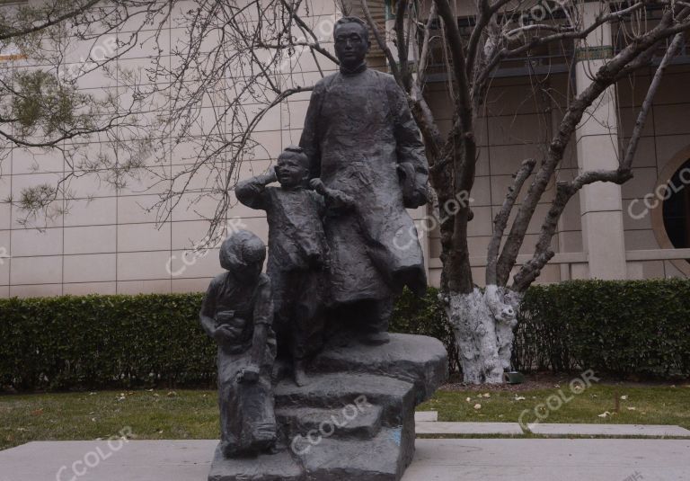 城市雕塑：平民教育教陶行知（作者：唐世储），中国美术馆雕塑园
