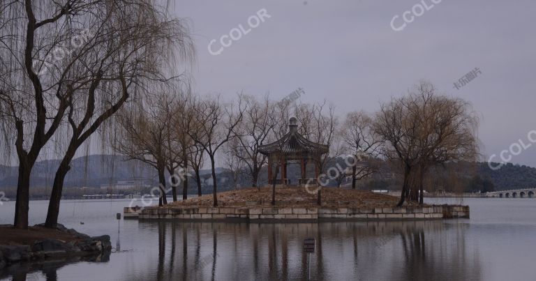 风光类：颐和园的冬季，昆明湖凤凰墩