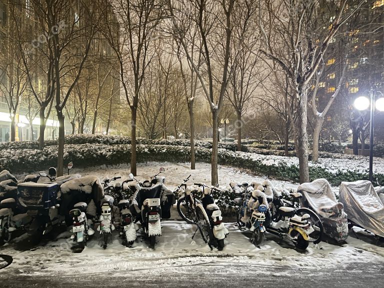 雪后摩托车