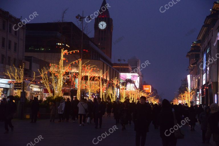 2024年春节，王府井将开启夜间景观灯